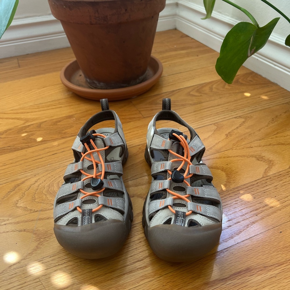 Keen Newport H2 in Safari/Papaya - NWOT